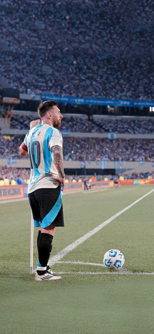 TA：巴萨出售内马尔所挣的钱本可用来改善财务，却被挥霍一空（TA：巴萨卖内马尔所得本可改善财务，最终却被挥霍殆尽）