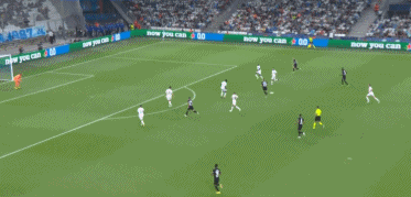 意媒：国米想让后防线年轻化，有意引入格伊、阿克或于帕（意媒：国米推动后防年轻化，相中格伊、阿克与于帕梅卡诺）