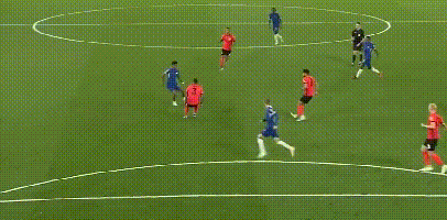 马卡：皇马患有“姆巴佩依赖症”，进攻模式重复且单一（马卡报：皇马过度依赖姆巴佩，进攻套路单一且缺乏变化）