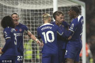 反转？重回女排执教？郎平发声，官宣决定，赖亚文等到，赵勇看懂（反转在即？郎平回应是否回归女排执教：最新决定官宣，赖亚文等来结果，赵勇看明白了）