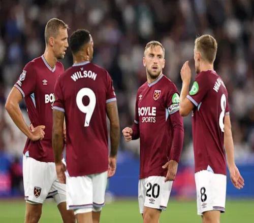 “苏超”赛季最佳阵容公布，马宁获裁判员纪念奖（苏超赛季最佳阵容揭晓，马宁获颁裁判员纪念奖）