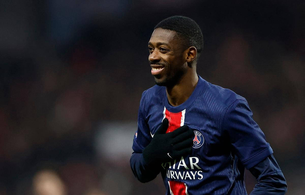 世体：法兰克福球迷在诺坎普制造骚乱，巴萨要求经济赔偿（世体：诺坎普爆发法兰克福球迷骚动，巴萨拟追索经济赔偿）